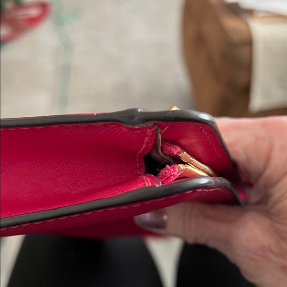 Michael Kors Fuchsia Crossbody Bag NWOT. - Picture 8 of 9